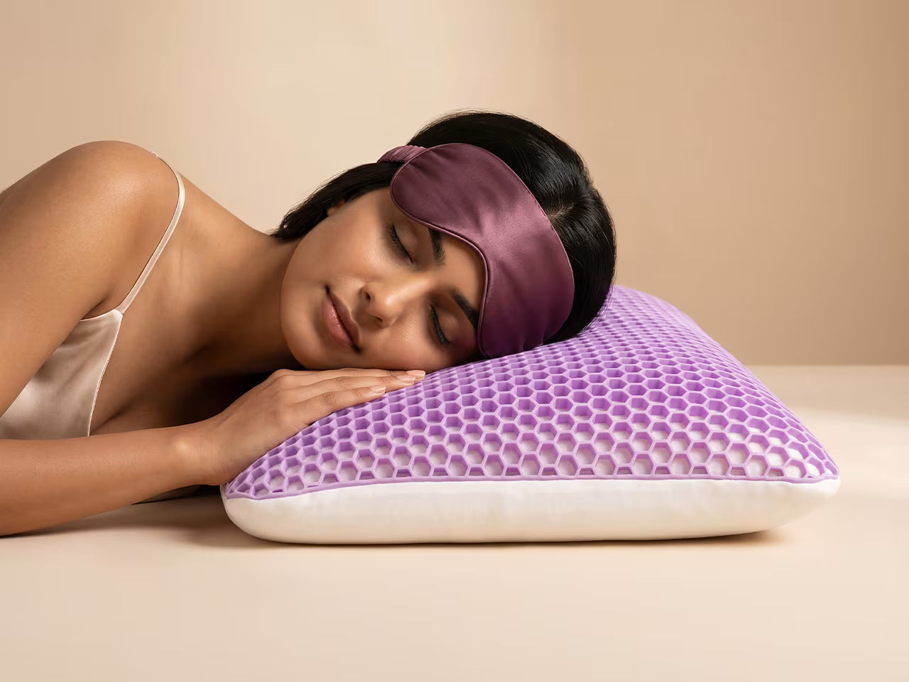 Grid pillow